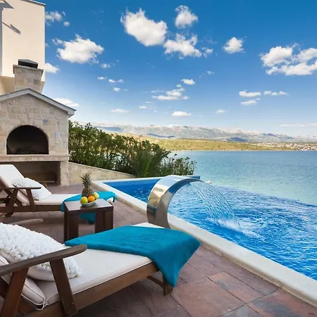 Cama Villa Posedarje